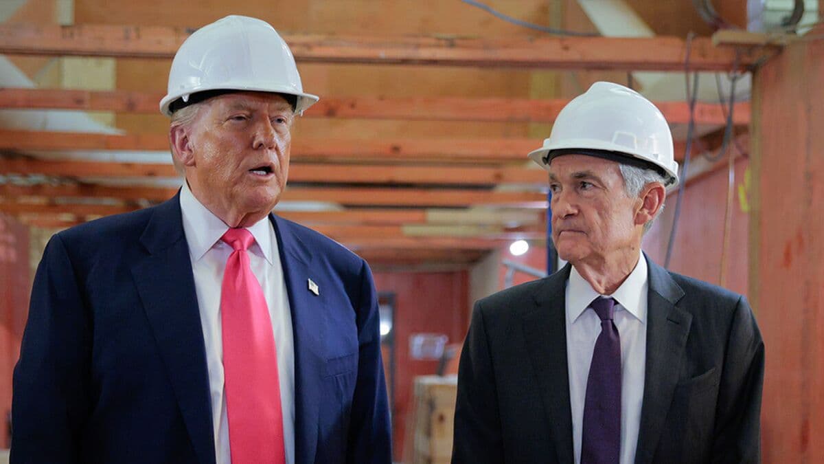 DOJ Serves Fed With Grand Jury Subpoenas