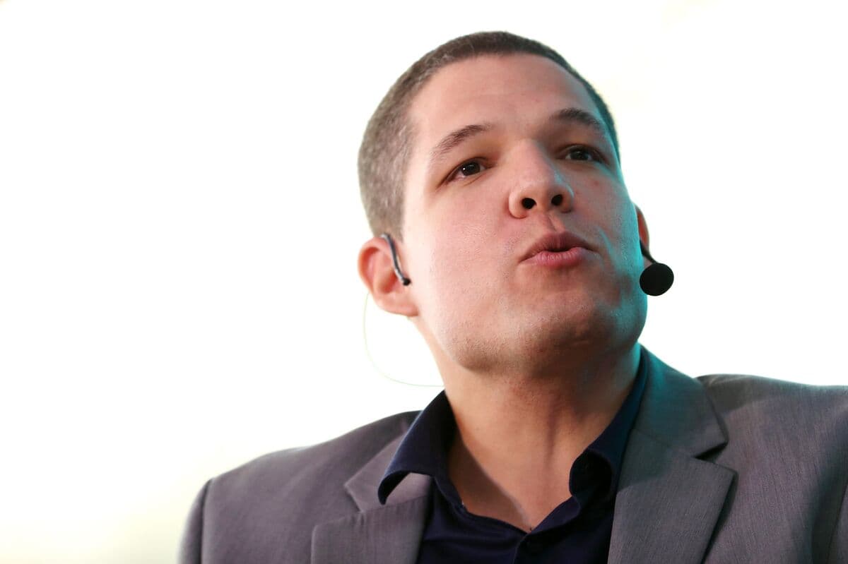 StanChart’s AI Chief Exiting Less Than a Year After Joining