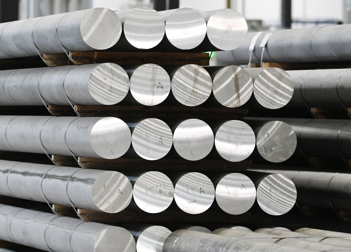 Aluminum Prices Decline as Middle East Peace Talks Suggest Supply Recovery