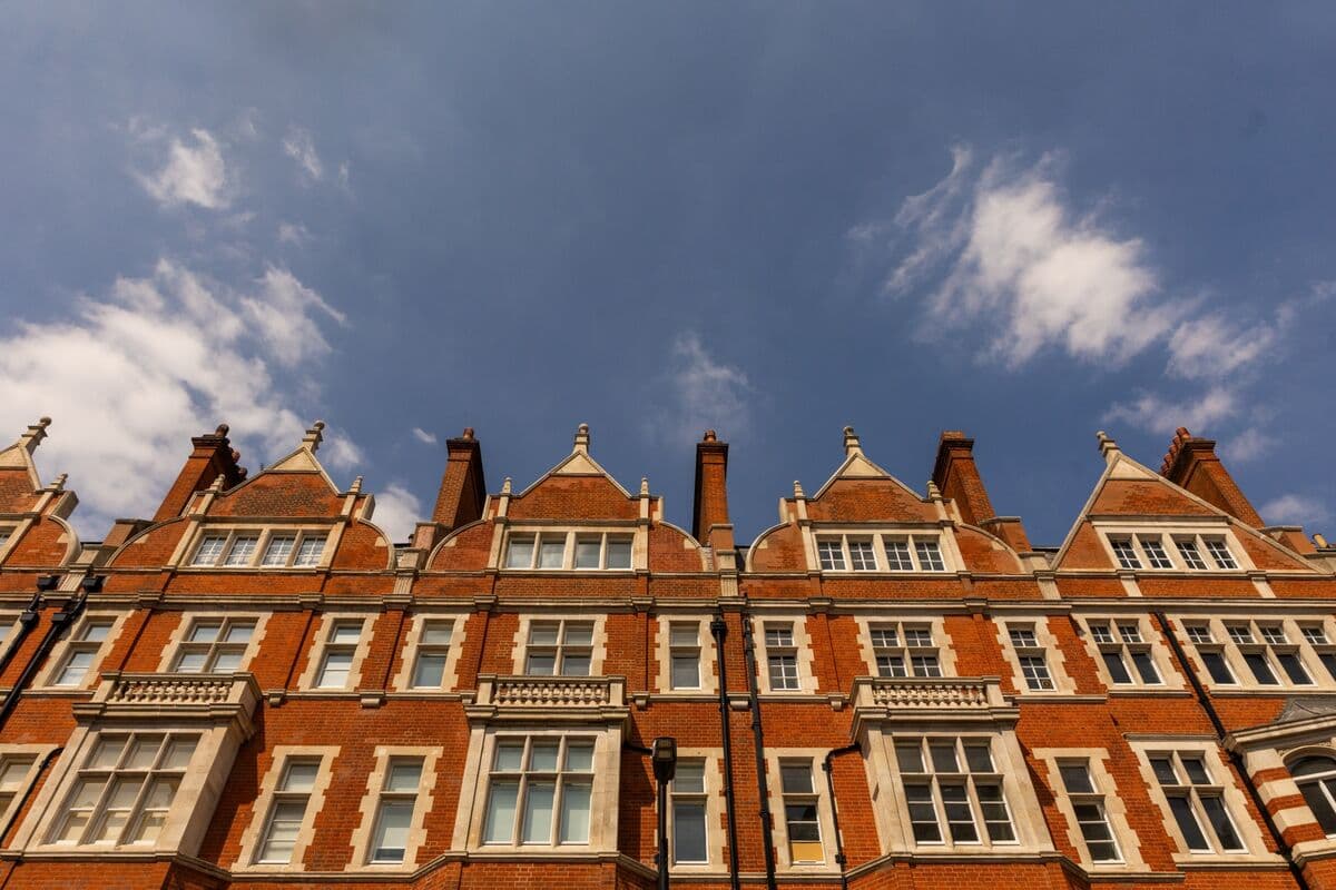 UK Mansion Tax to Hit as Many as 200,000 Homes, Official Says