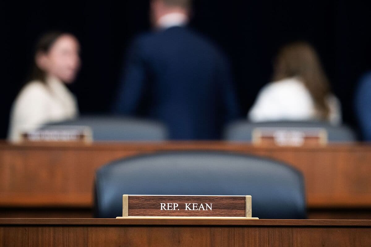 NJ Republican Targeted for Stock Trading During Mystery Leave