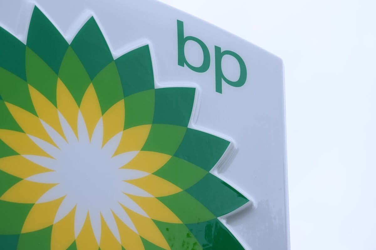 New Major BP Investor Increases Stake Amid Boardroom Turmoil
