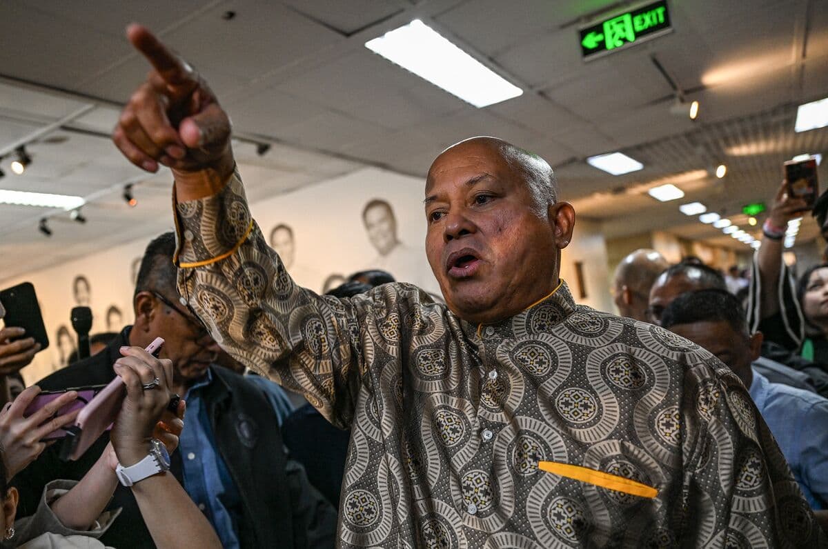 Philippine Senator Ronald Dela Rosa Remains in Country Amid ICC Allegations