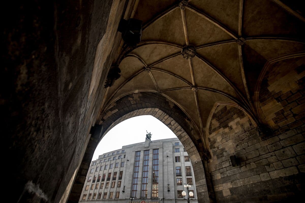 Czech Central Bank Sees Core Inflation Strong Reason for Caution