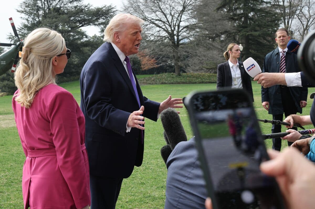 Trump Doesn’t Think Iran Put Mines in Strait, Touts More Strikes