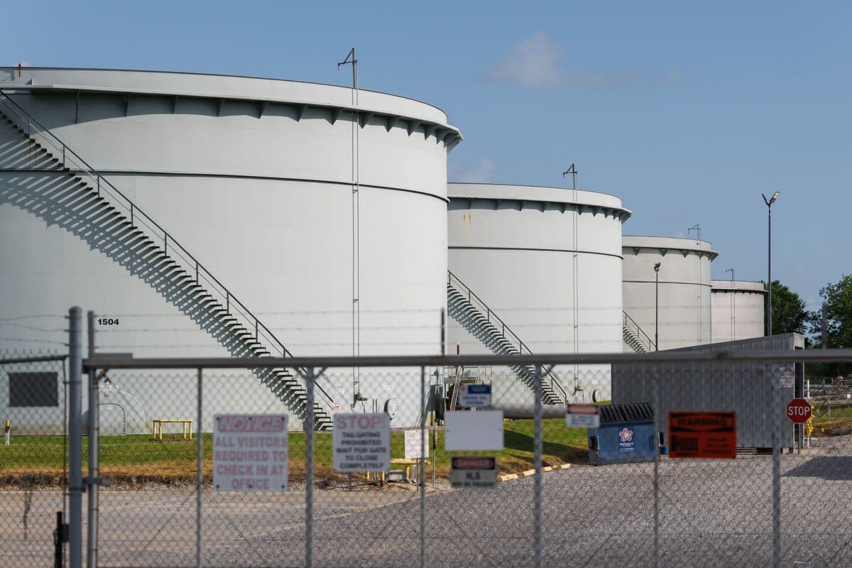 US Natural Gas Futures Extend Gains on Lower Production, LNG Dip