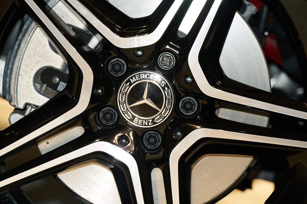 Mercedes Set to Challenge UK’s £7.5 Billion Motor Finance Plan