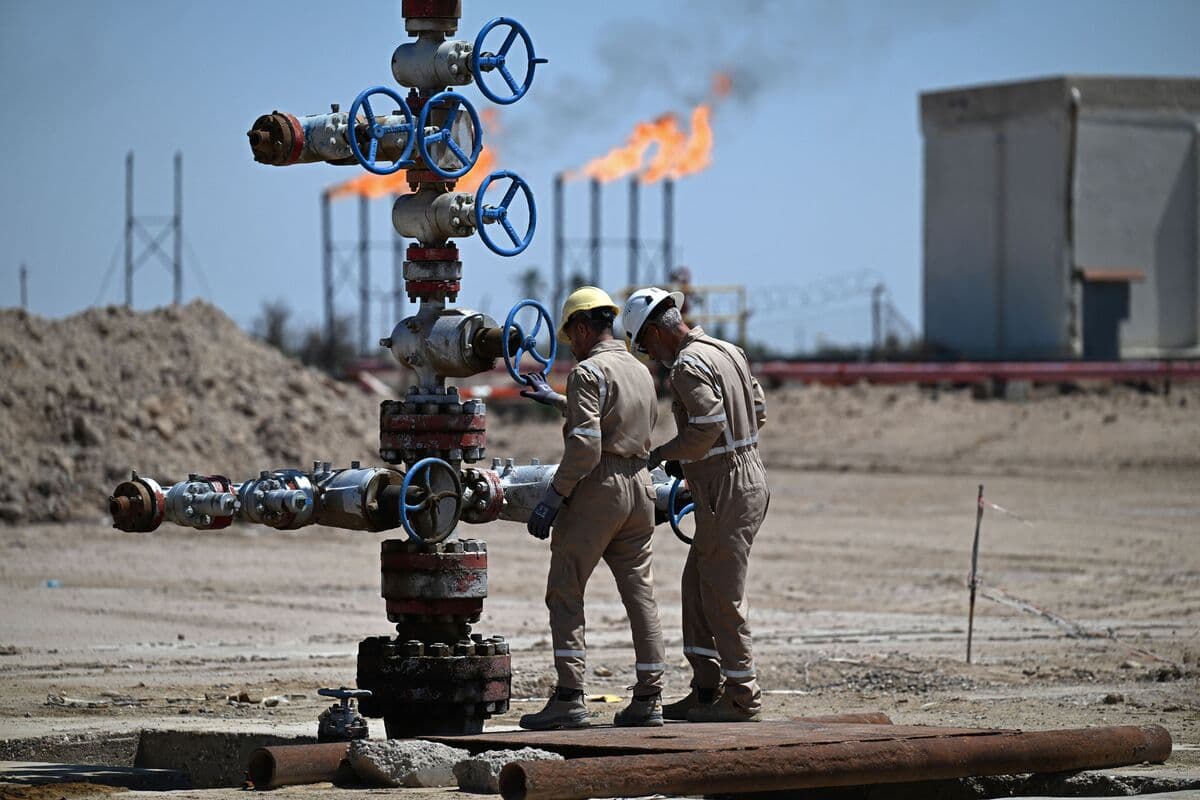 Iraq Slashes Oil Prices for Buyers Willing to Transit Hormuz