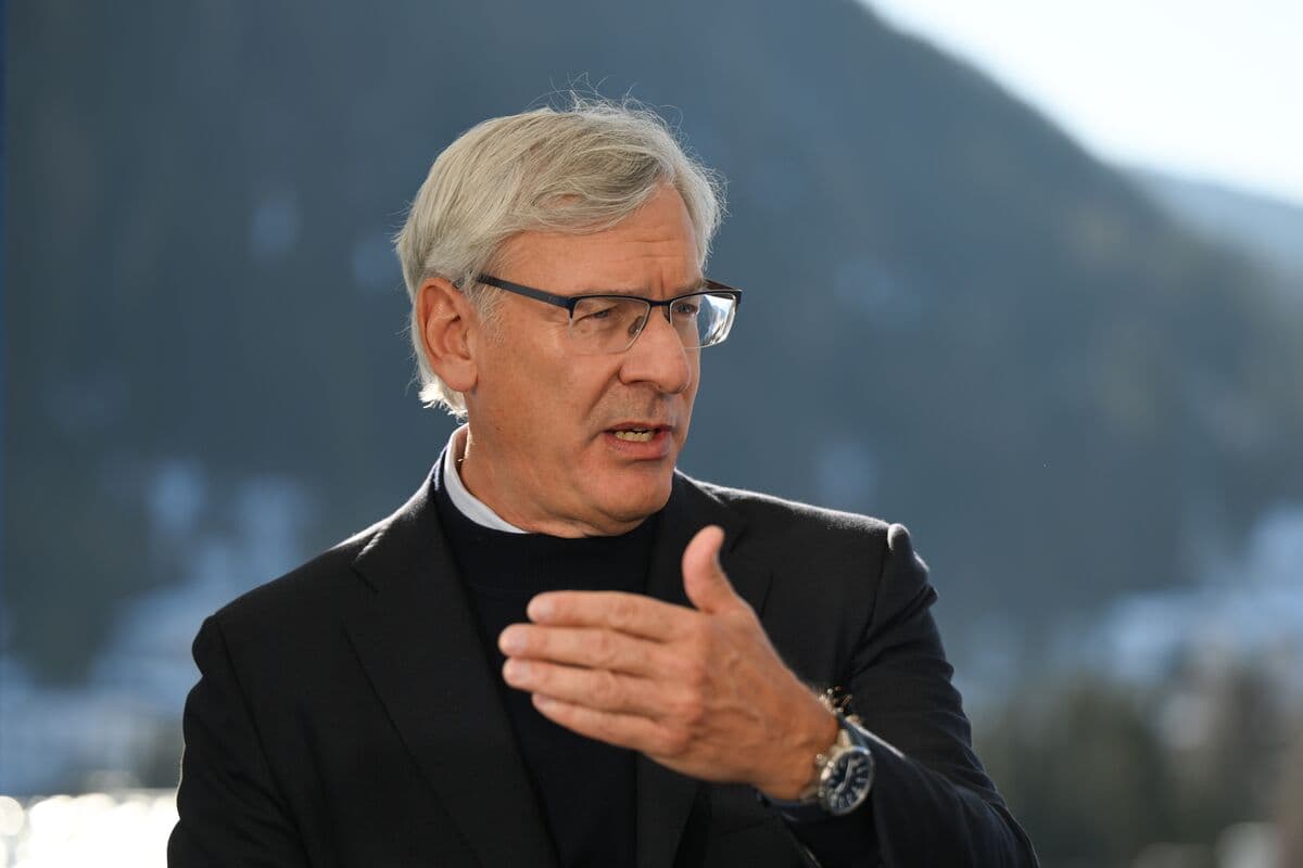 RBC Almost Doubled Dave McKay’s Bonus on Record Earnings