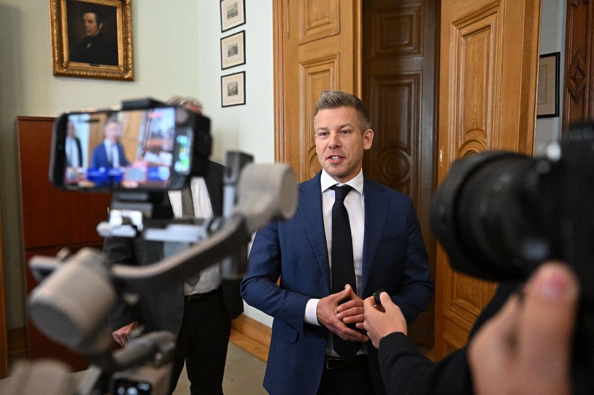 Orban Ally Offers to Hand Media Empire to Hungary After Election