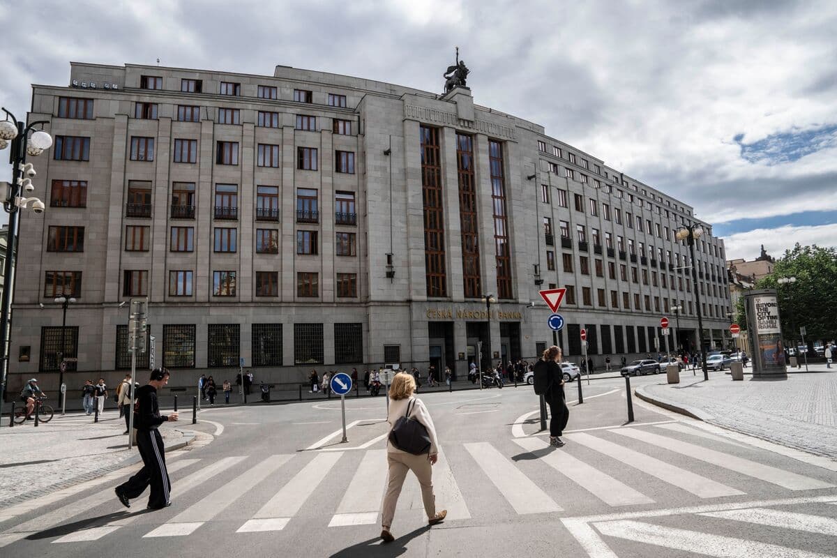 Czech Central Bank Maintains Tight Monetary Policy Amid Rising Inflation