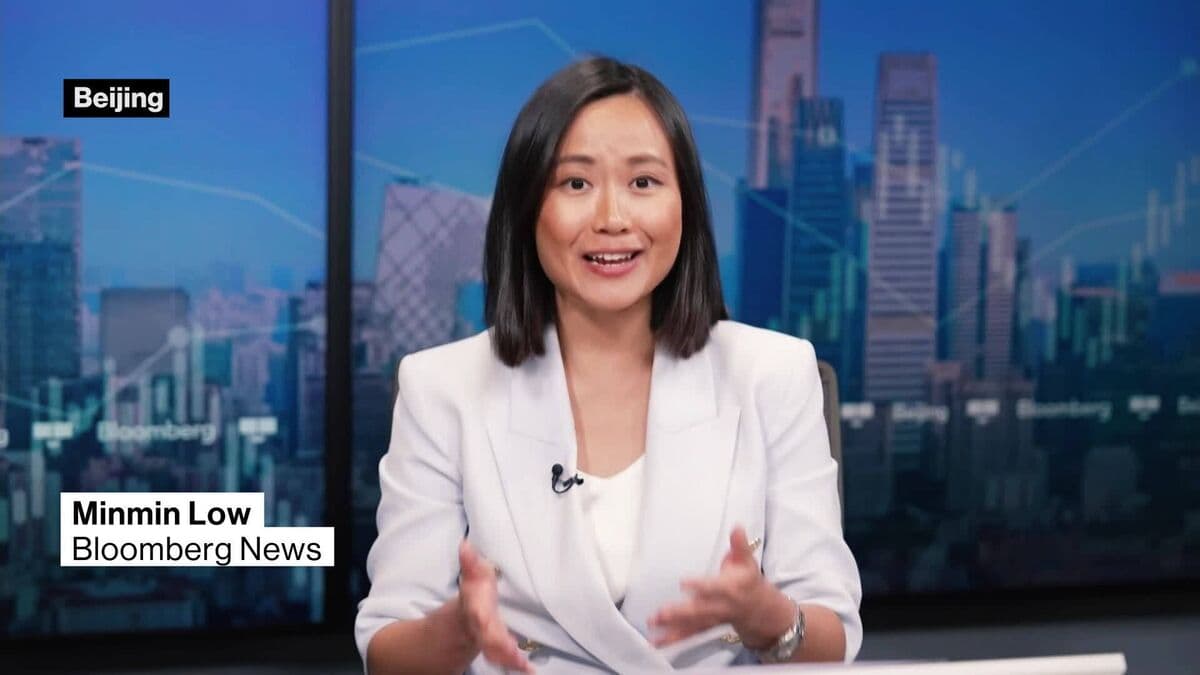 China’s AI Boom Risks Job Losses, Regulatory Concerns