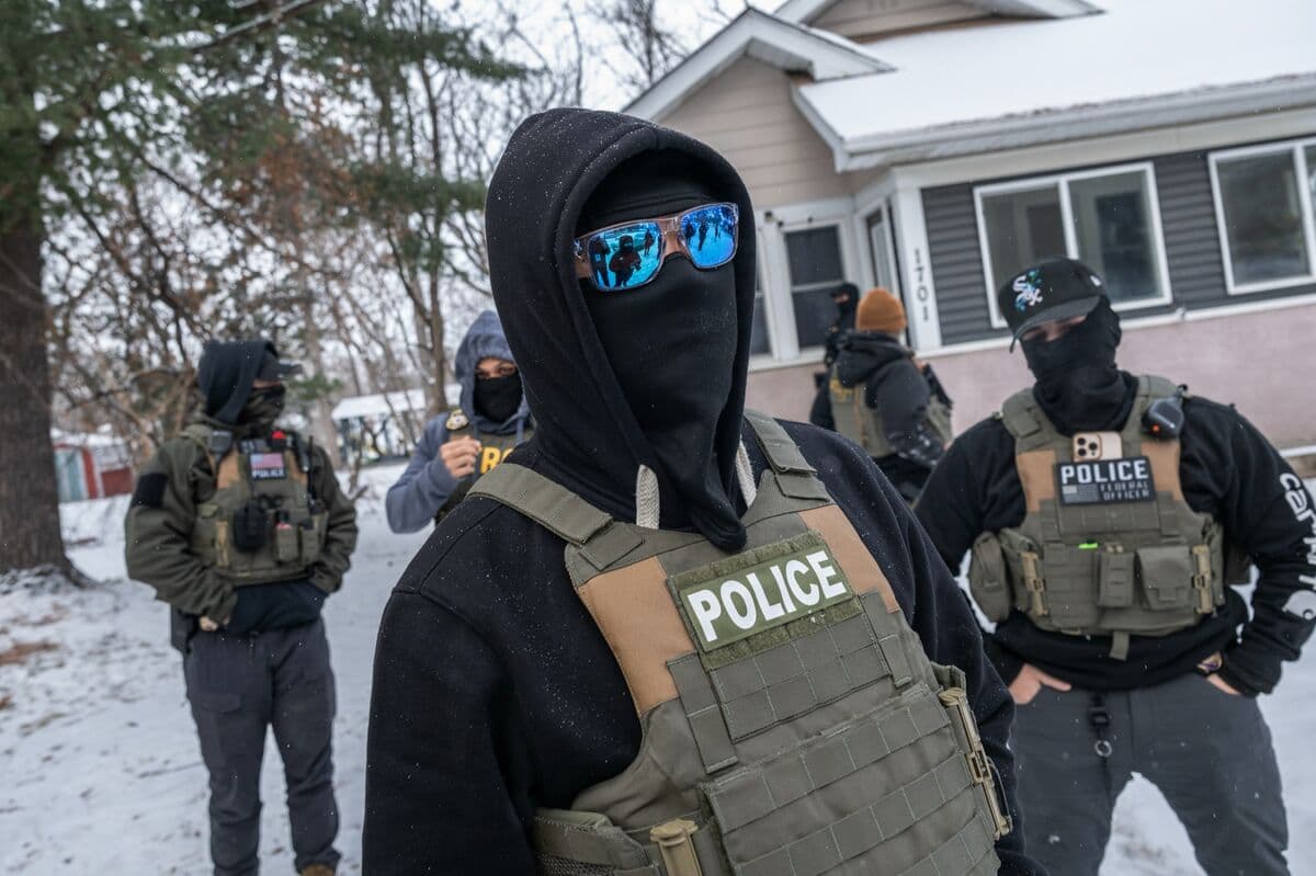 Trump Administration Fights in Court to Keep Minnesota ICE Surge