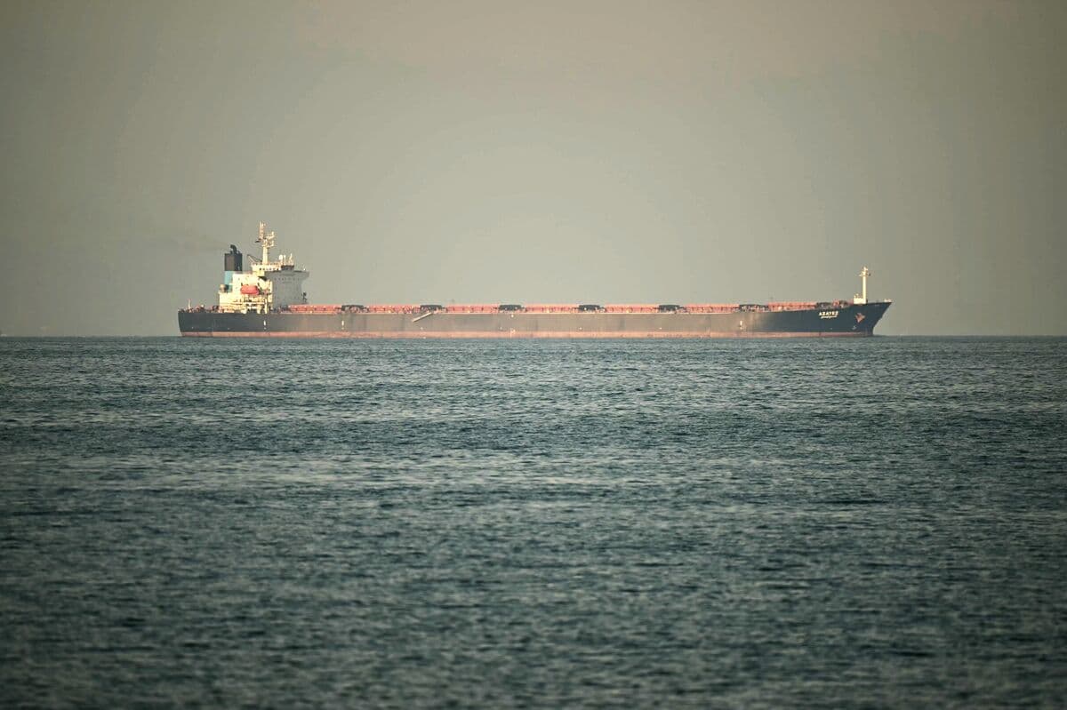 War Cover Is Available for Ships Crossing Hormuz, Broker Says