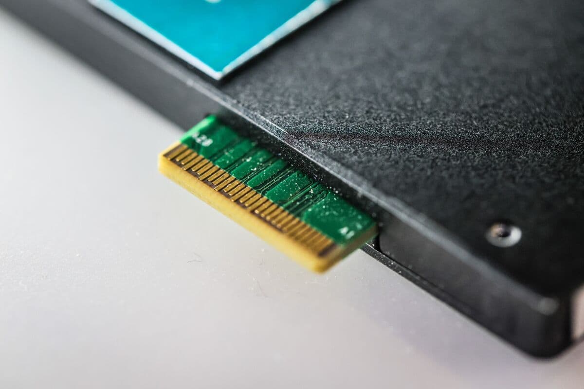 SK Hynix to Float US Shares This Year to Feed AI Memory Surge