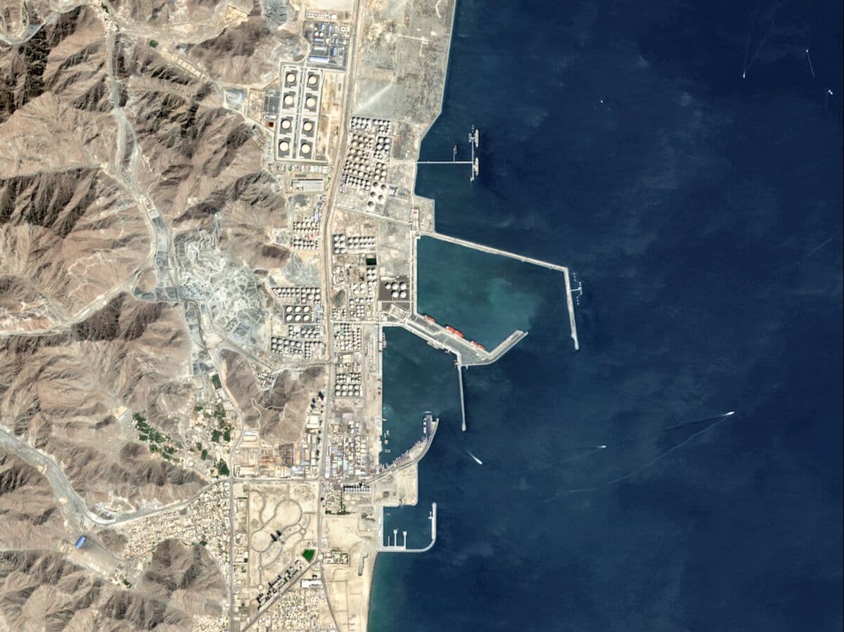 Fujairah Oil Terminal Struck in Latest Aerial Attacks on UAE