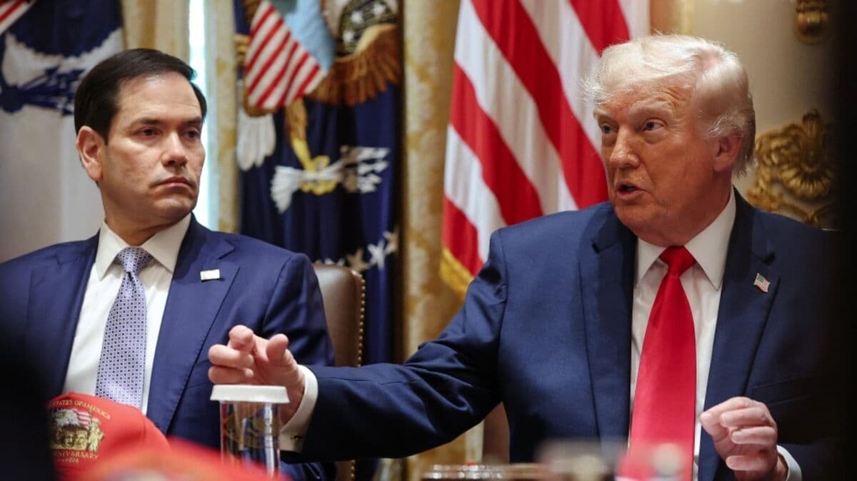 Trump Asserts No Single Nation Will Dominate the Strait of Hormuz