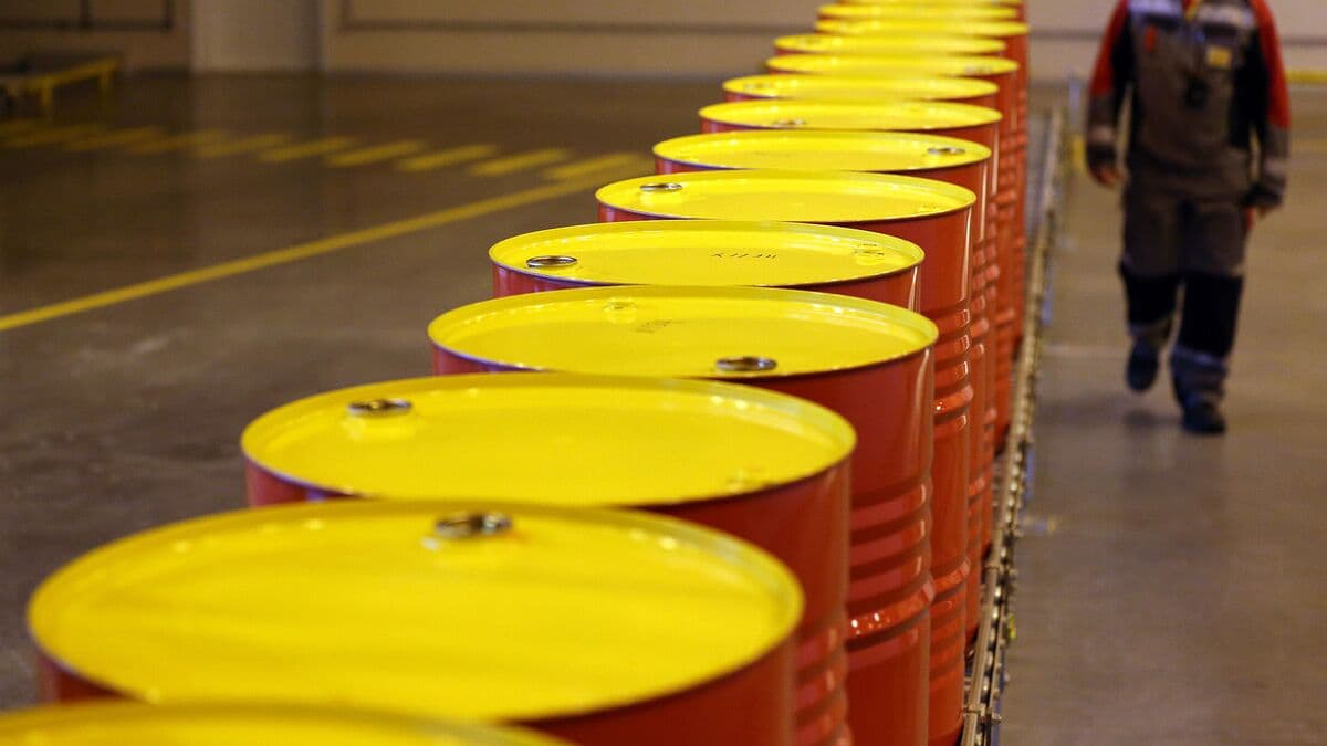 Billion-Barrel Hormuz Oil Shock Is About to Crash Demand