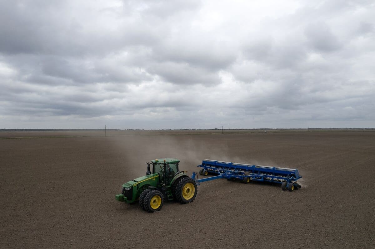 War Spurs US Backup Fertilizer Effort as Planting Season Begins