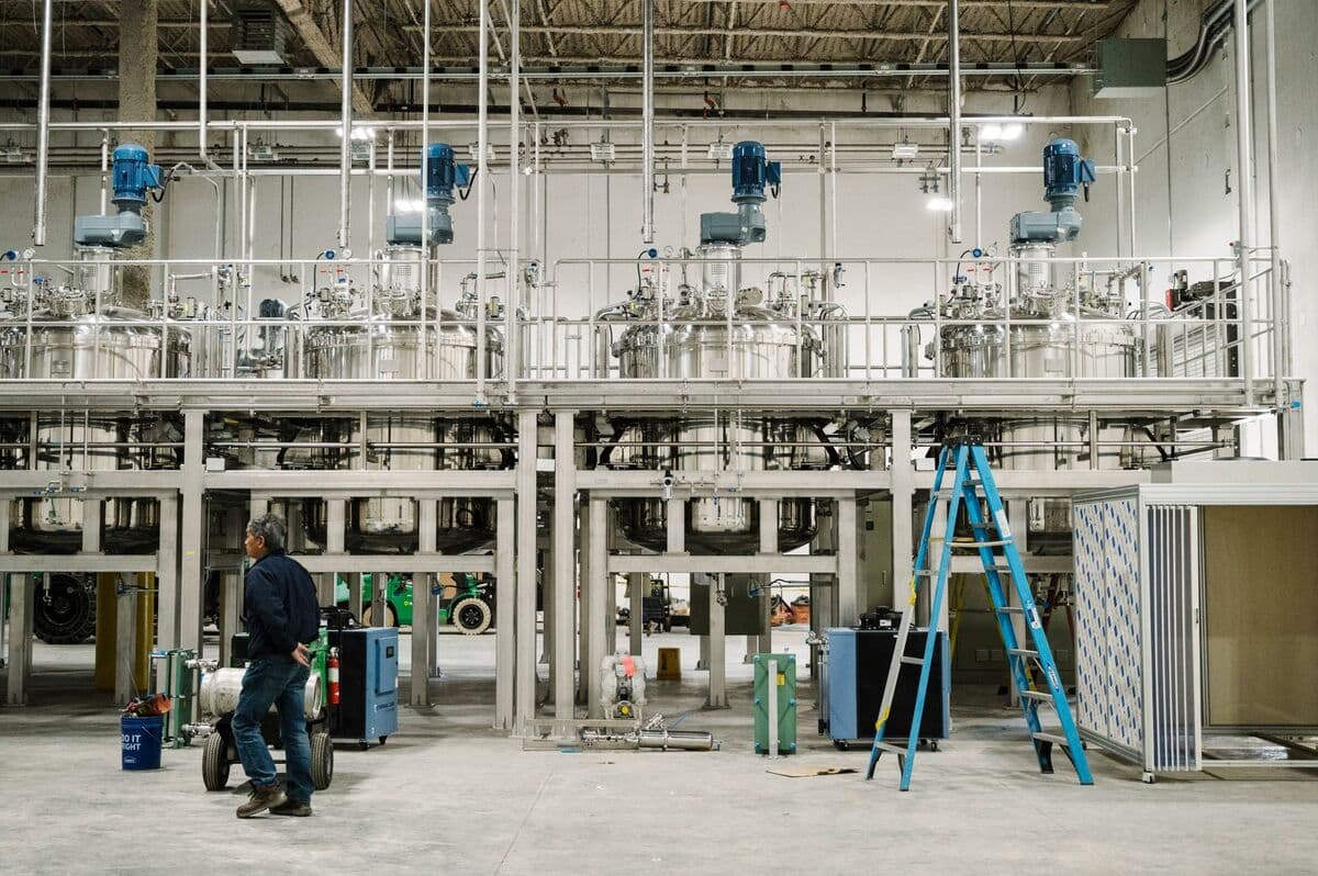 AI Boom Drives US to Build Enough Battery Systems for Domestic Demand