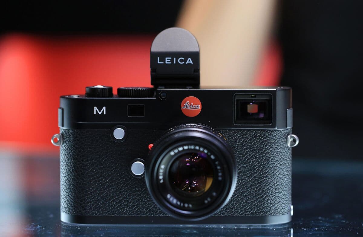 HSG Emerges as Leading Bidder for Leica Camera Stake Backed by Blackstone
