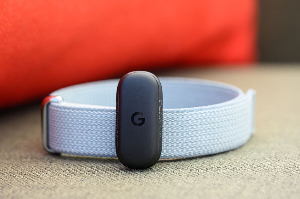 Google's Fitbit Air Launches as a Strong Contender Against Whoop