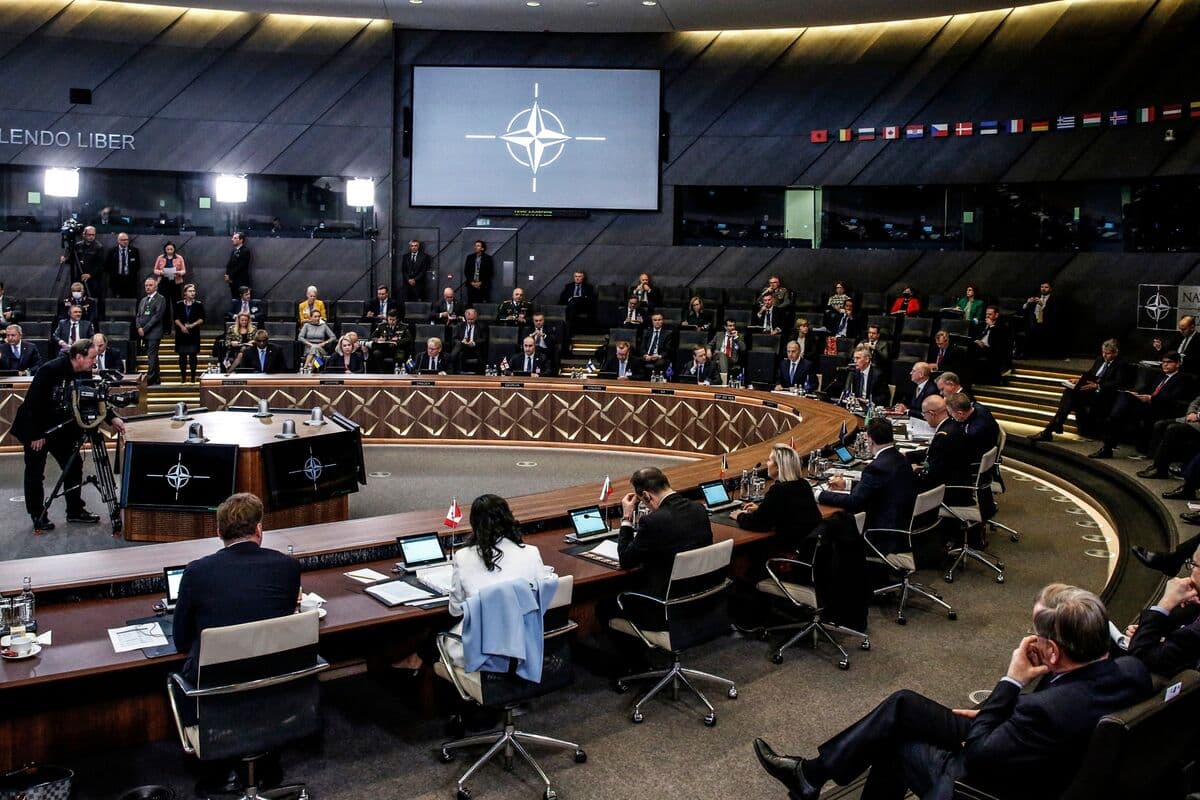Gulf States Expected to Attend NATO Summit Amid Iran War Discussions