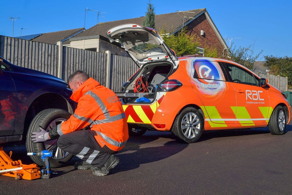 CVC-Backed RAC Said to Kick Off Investor Meetings for London IPO