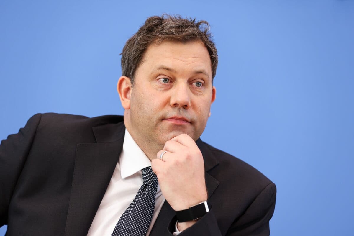 Europe Needs Bigger Banks, Cross-Border M&A, Top Official Says