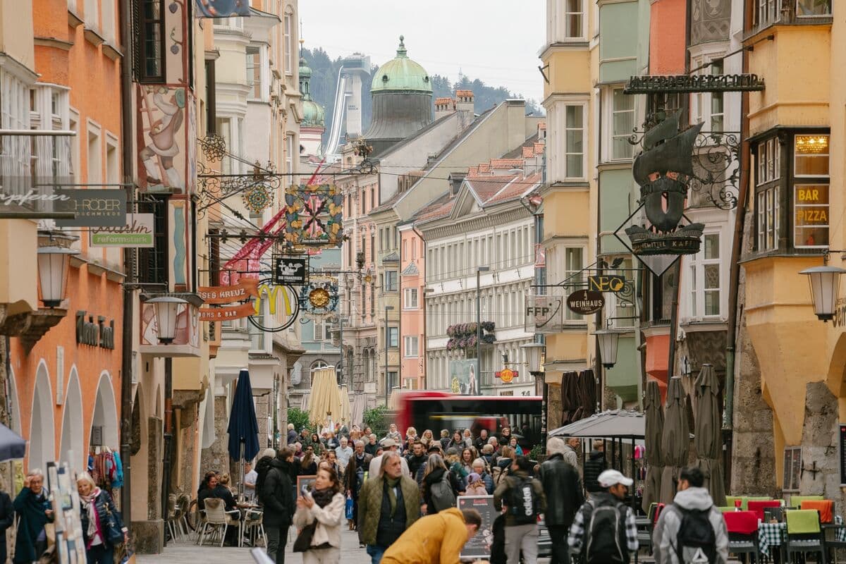 Austria Extends Bank Tax in €5.1 Billion Plan to Meet EU Budget Rules