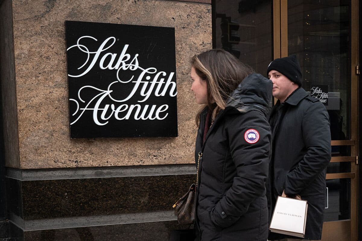 Saks Bonds Worth Just 1 Cent Hand Hedge Funds a Painful Lesson