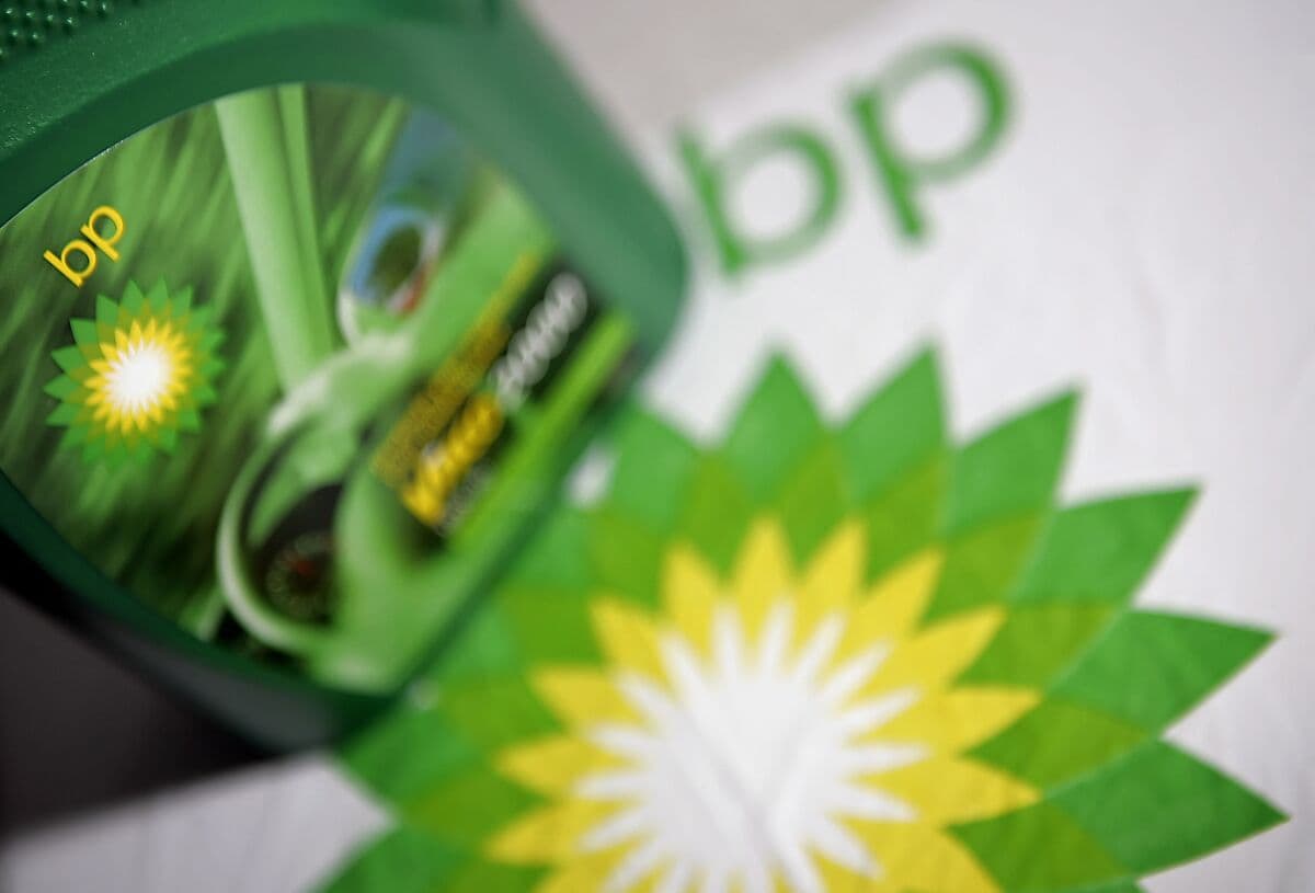 Big Oil Braces for Profit Pain After Crude’s Slide