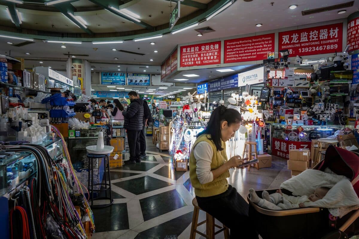 China’s Big Economic Anchors Show Growth Divide Is Getting Wider