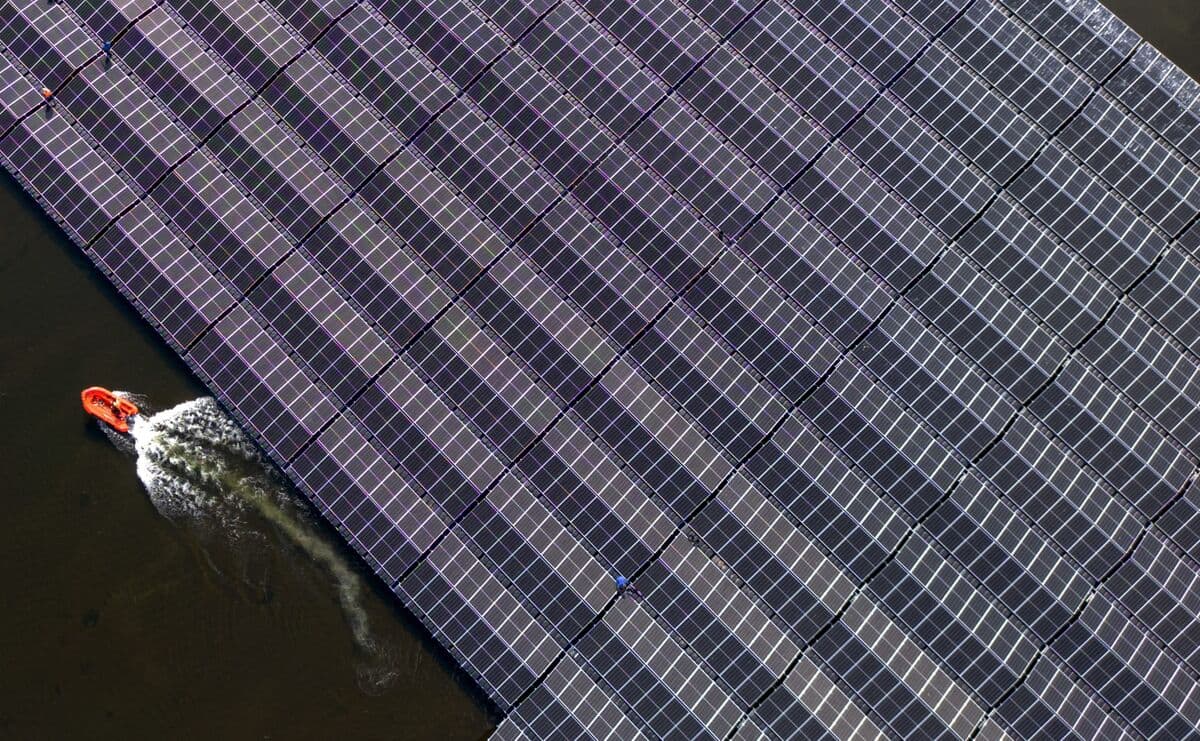 Germany’s Solar Boom Eases Power Costs as Gas Price Jumps