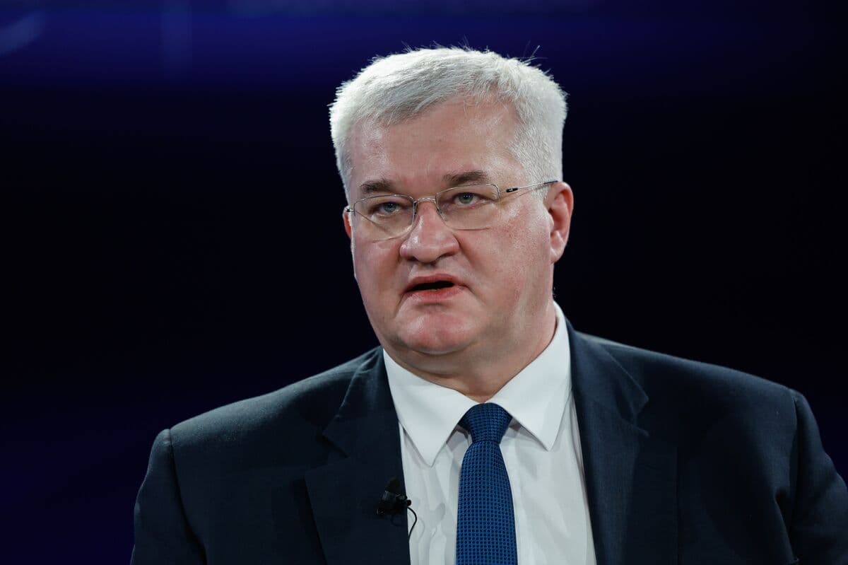 Ukraine Accuses Hungary of Seizing Seven Bank Staff in New Spat