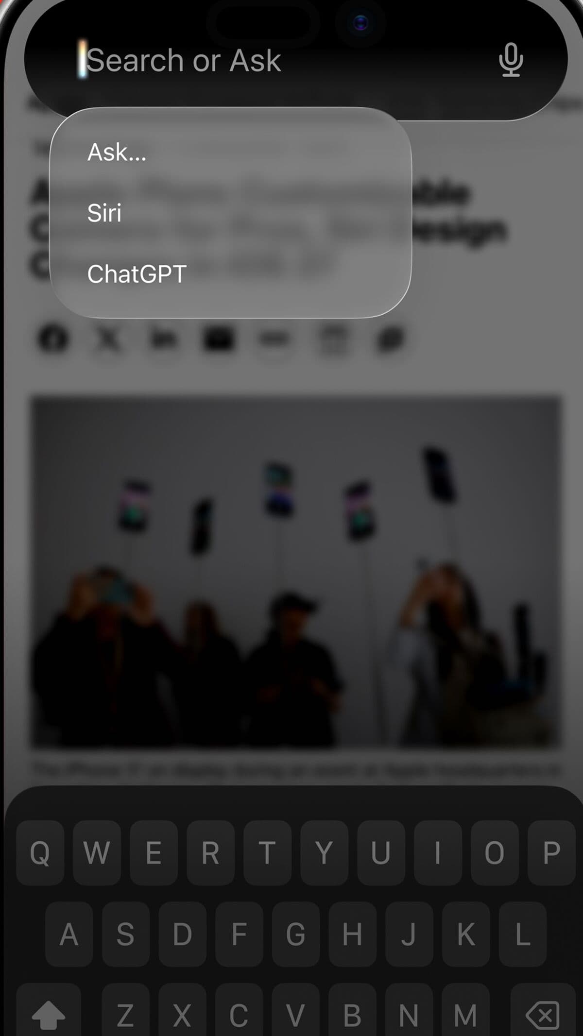 Apple Plans Major Redesign of Siri and AI Features in iOS 27