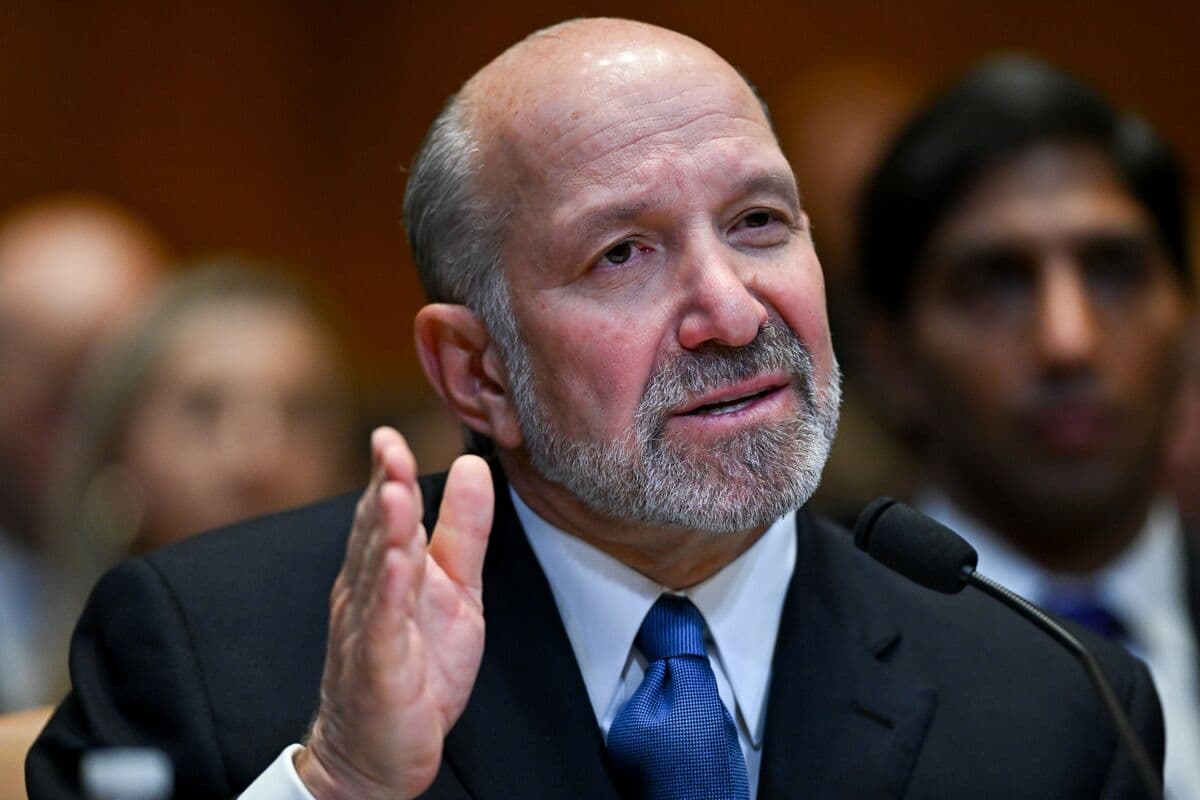 Two US Senators Seek Cantor Loan Documents From Lutnick and Tether