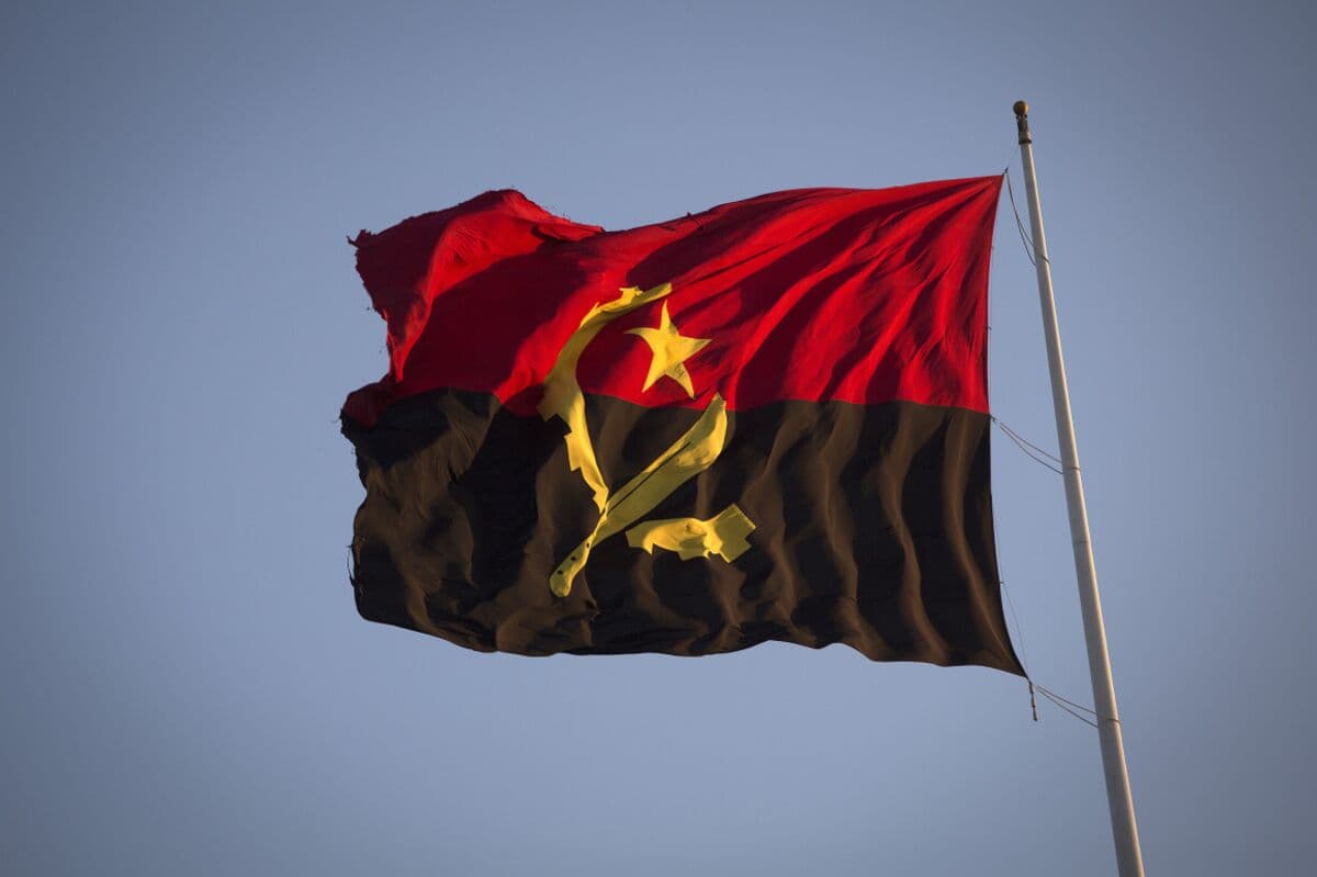 Angola to Buy Back $1.75 Billion of Bonds, Plans Eurobond Sale