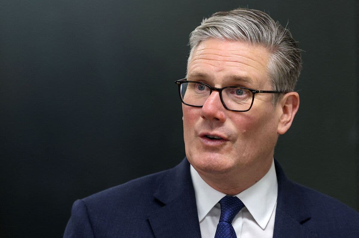 Keir Starmer Remains UK Prime Minister Amid Resignations and Rival Challenges