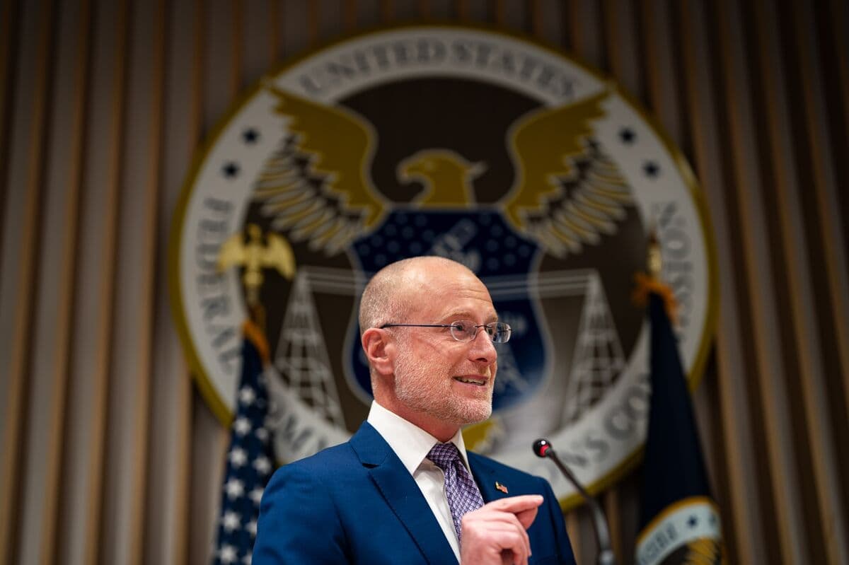 FCC Halves Satellite Application Approval Backlog, Chairman Reports