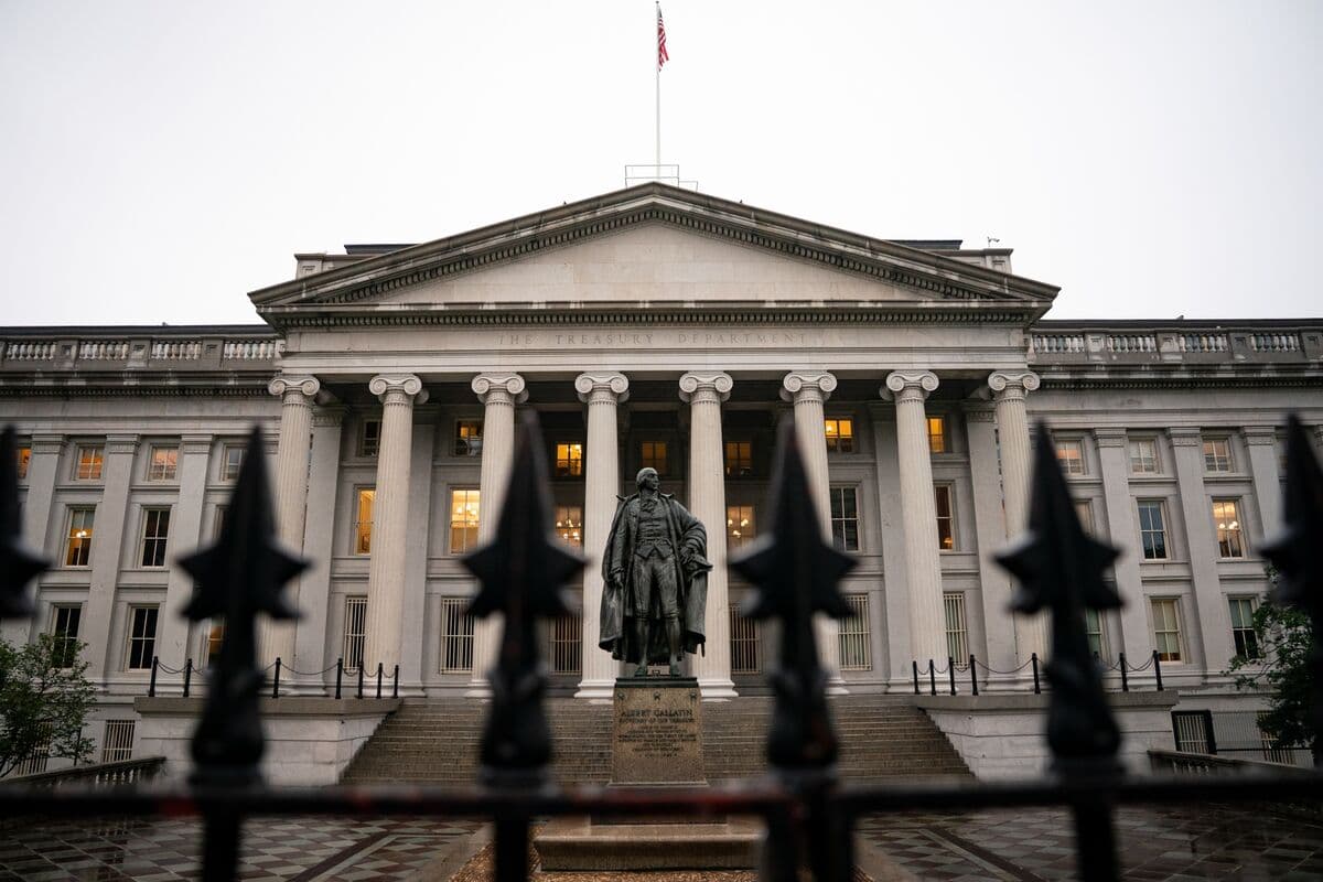 Treasuries Rally as US Labor Report Misses Economists’ Forecast