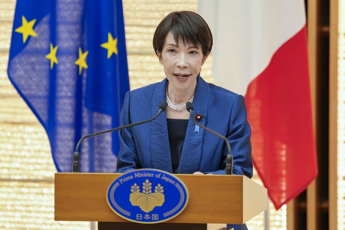 Why a Snap Election Is a Gamble for Japan’s Prime Minister