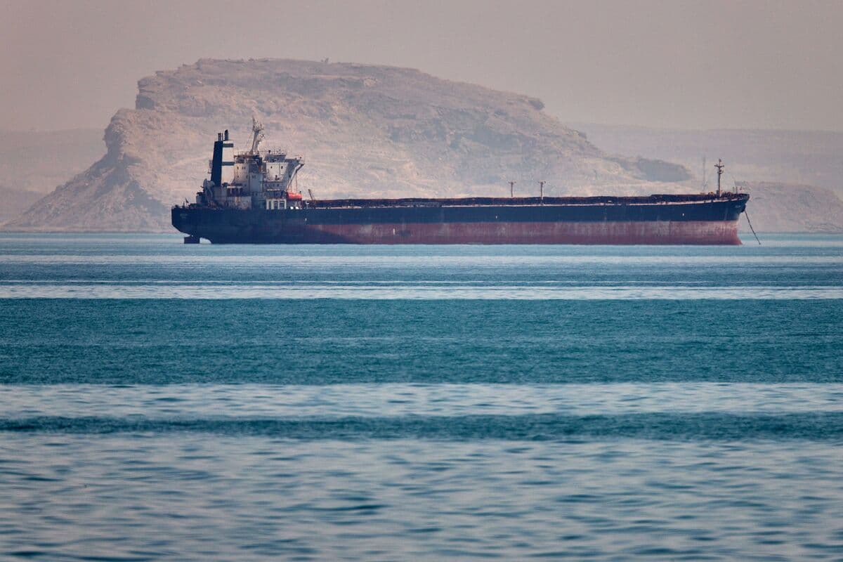 US Unveiled Plan to Reopen Hormuz Hours Before Trump Shelved It