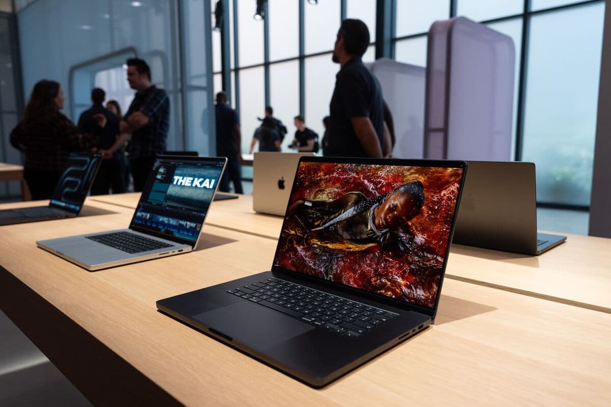 Apple's First Touch-Screen MacBook to Feature M5 Pro and Max Chips