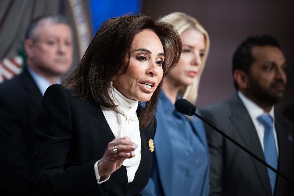 Pirro Defends Her Investigation of Fed Chair Powell