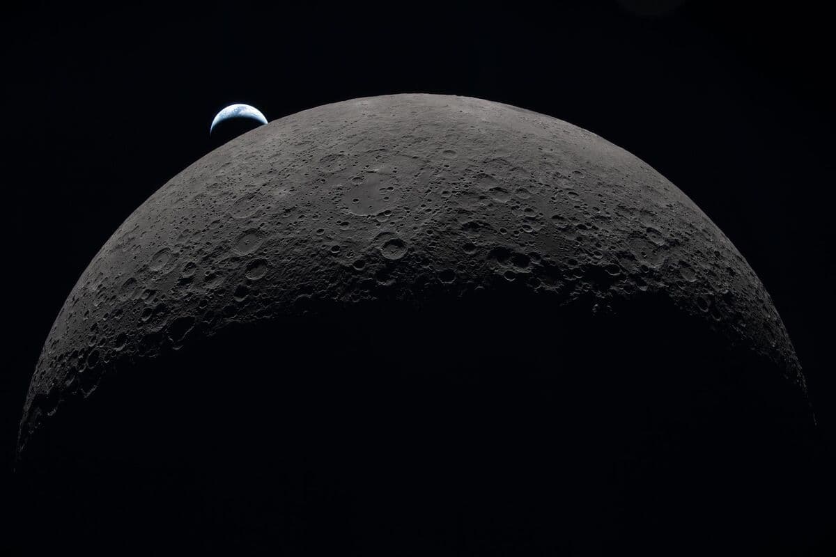 Where to Invest Now That Moon Race 2.0 Is Here