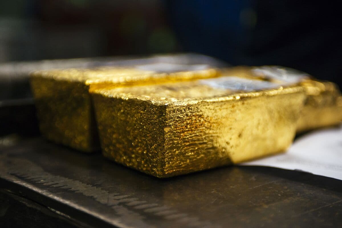 Zimbabwe Gold Exports at Risk From Escalating Middle East War