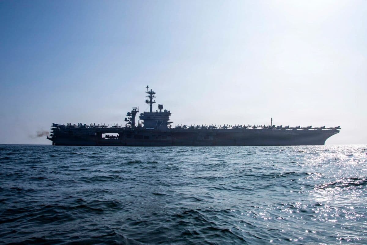 Trump Hormuz Plan Leaves Shipowners Guessing as Attacks Persist