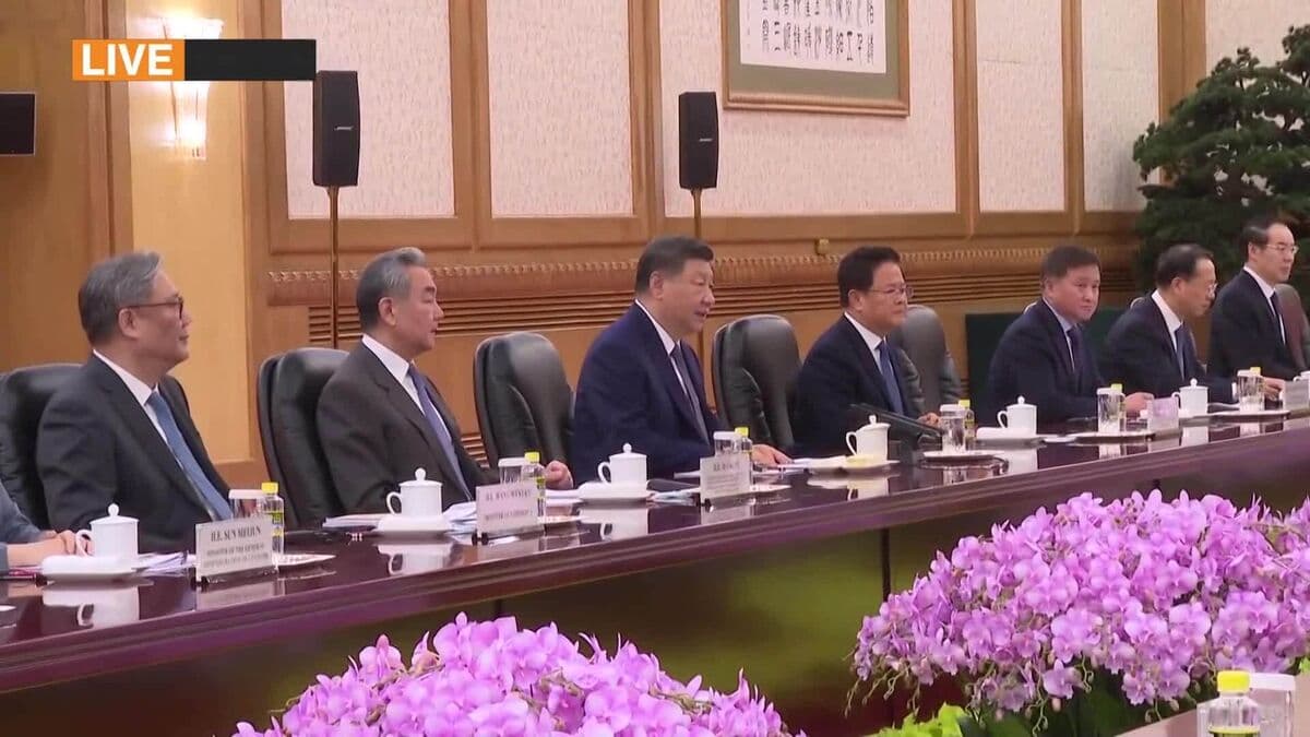 Canadian PM Carney Meets With Xi Jinping