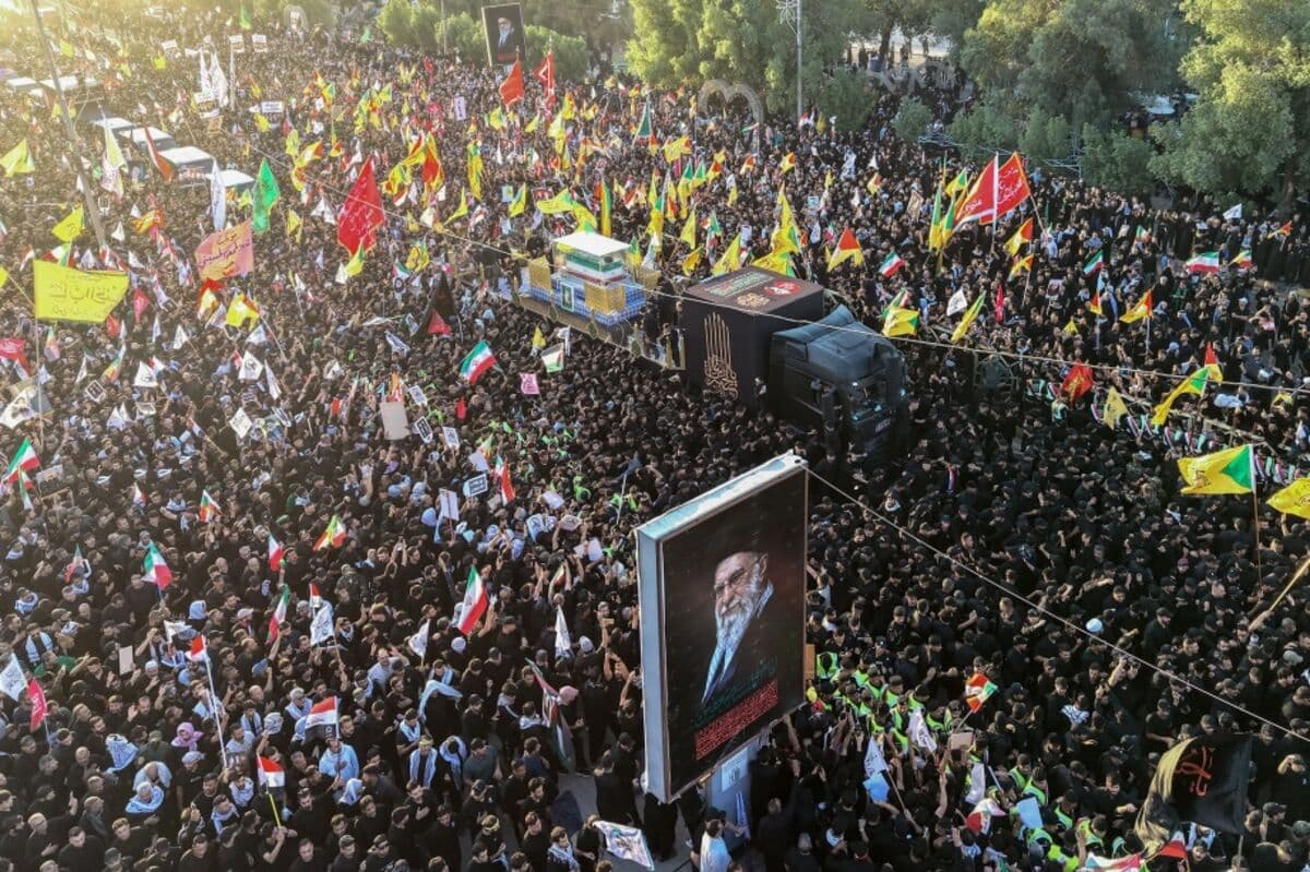 Iran Prepares for Burial of Khamenei Amid Renewed US-Iran Tensions
